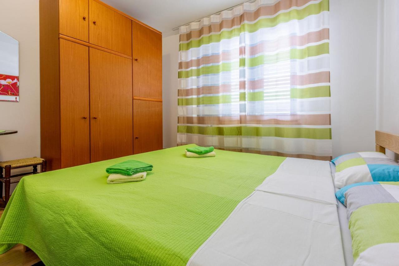 Apartments Budzyn Novi Vinodolski Exteriör bild