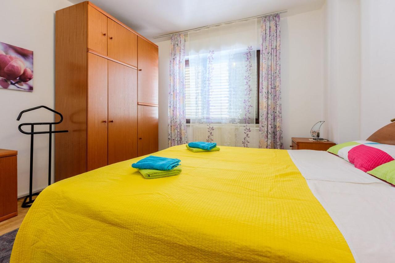 Apartments Budzyn Novi Vinodolski Exteriör bild