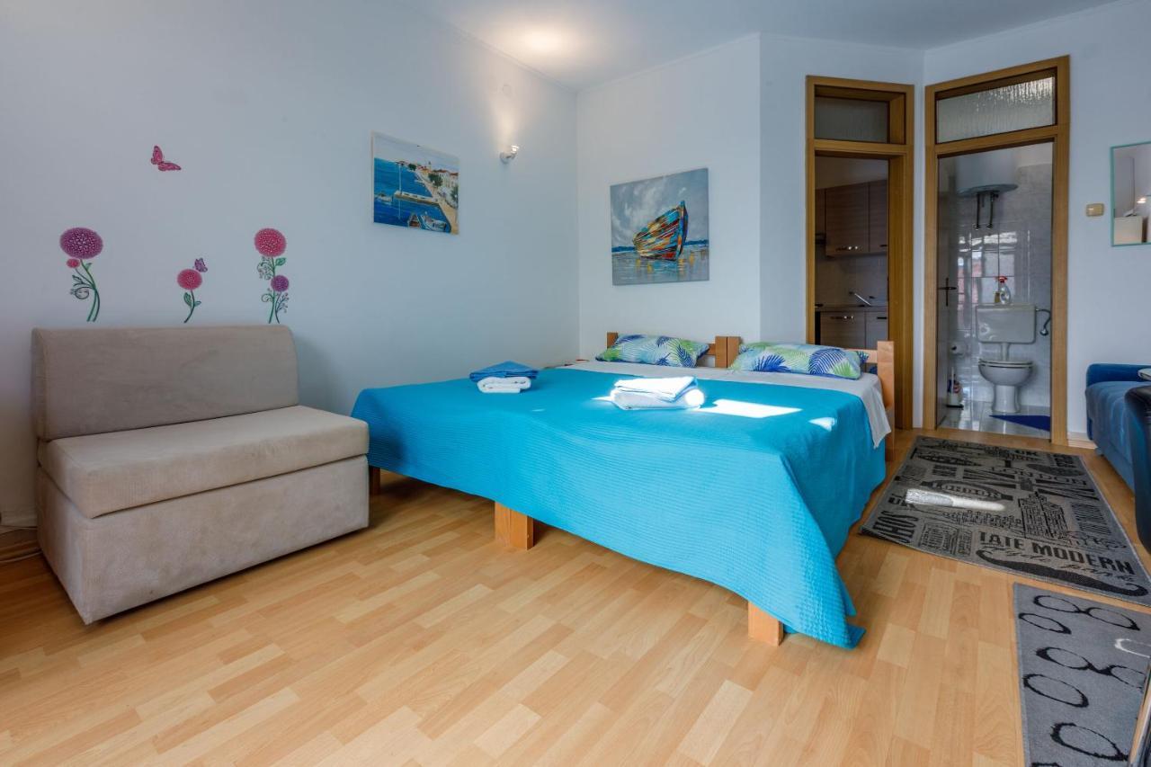 Apartments Budzyn Novi Vinodolski Exteriör bild